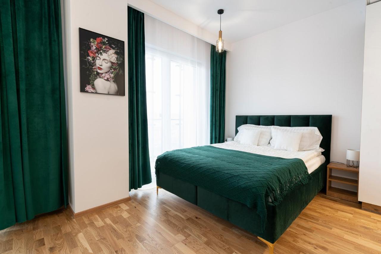 Apartamenty Wola Tower ワルシャワ エクステリア 写真