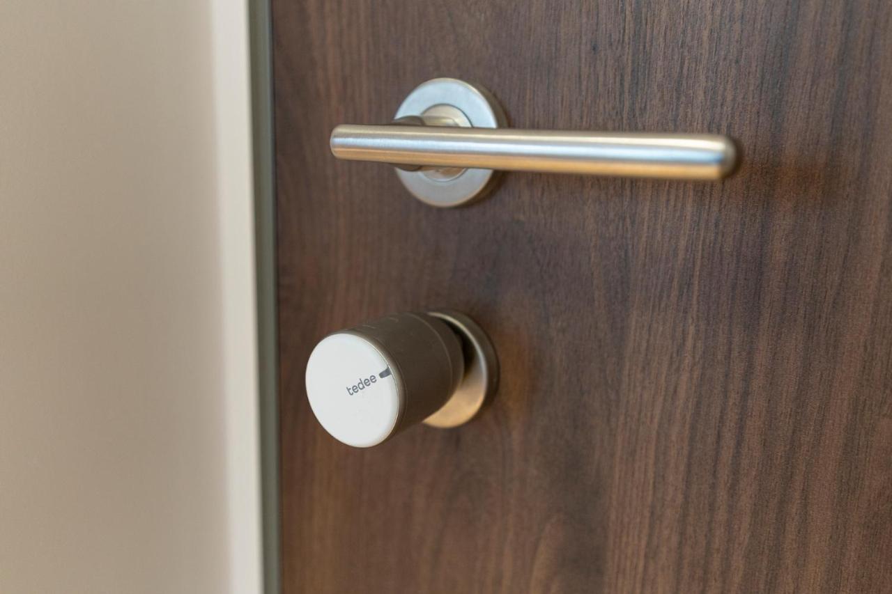 Apartamenty Wola Tower ワルシャワ エクステリア 写真