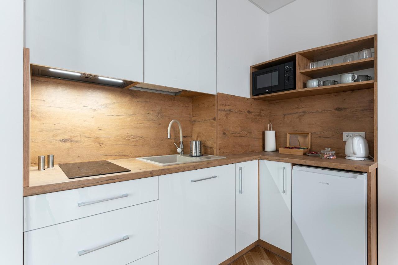 Apartamenty Wola Tower ワルシャワ エクステリア 写真