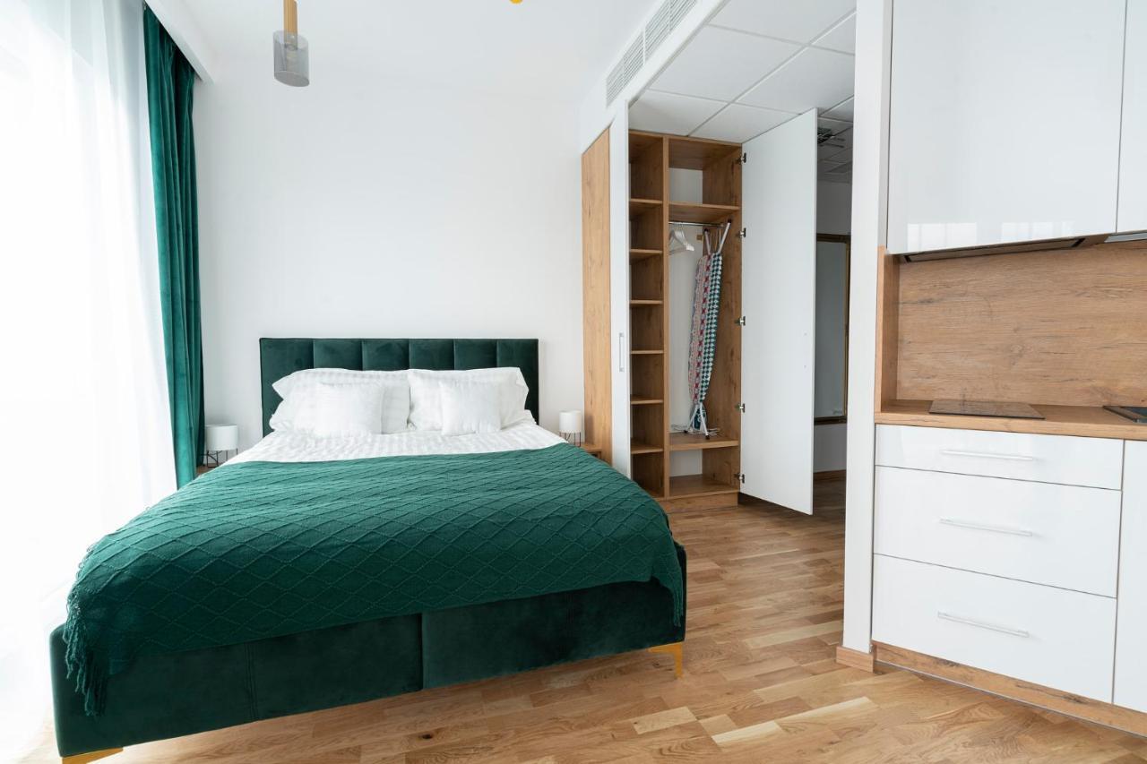 Apartamenty Wola Tower ワルシャワ エクステリア 写真