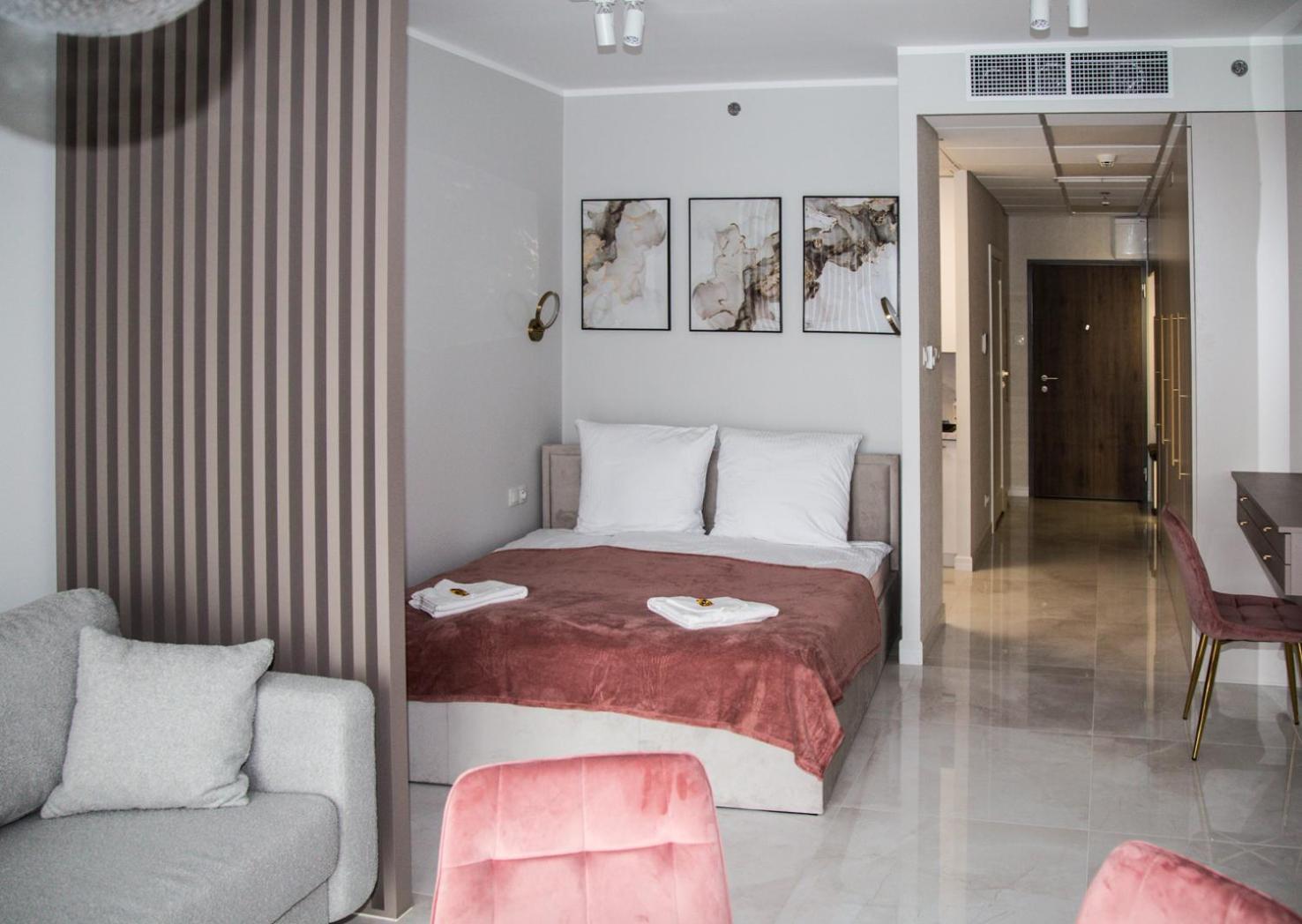 Apartamenty Wola Tower ワルシャワ エクステリア 写真