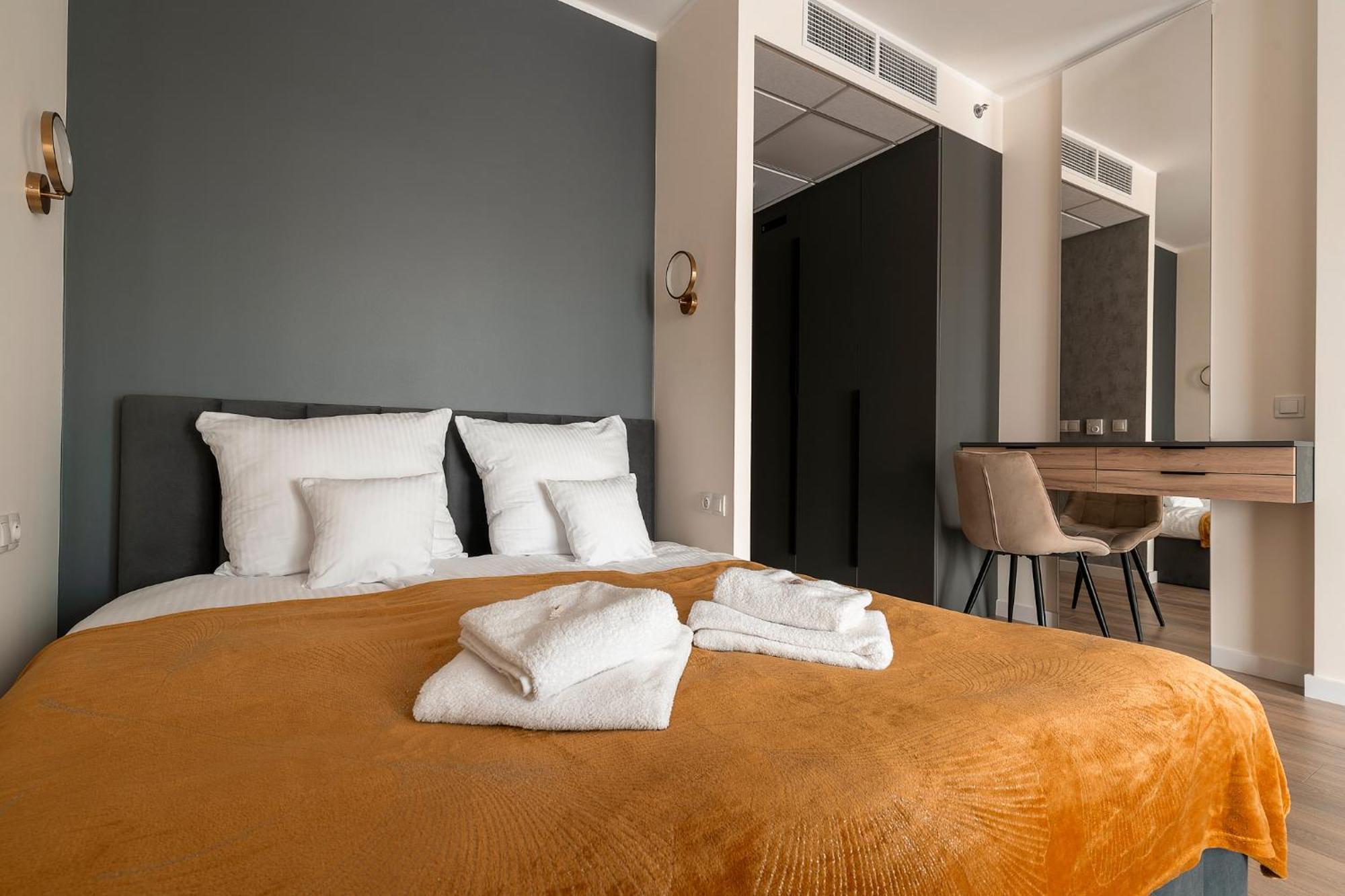 Apartamenty Wola Tower ワルシャワ エクステリア 写真