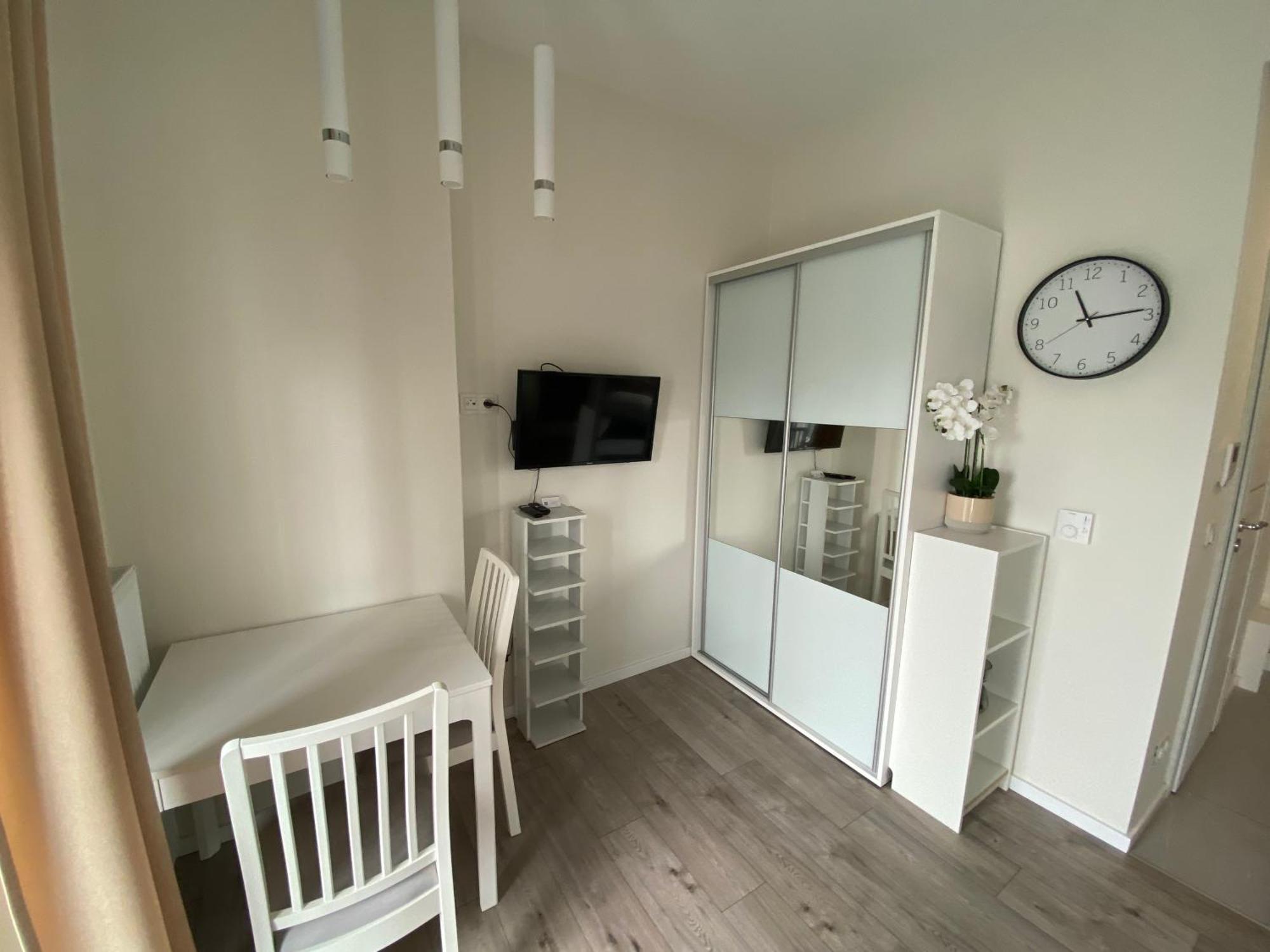 Apartamenty Wola Tower ワルシャワ エクステリア 写真