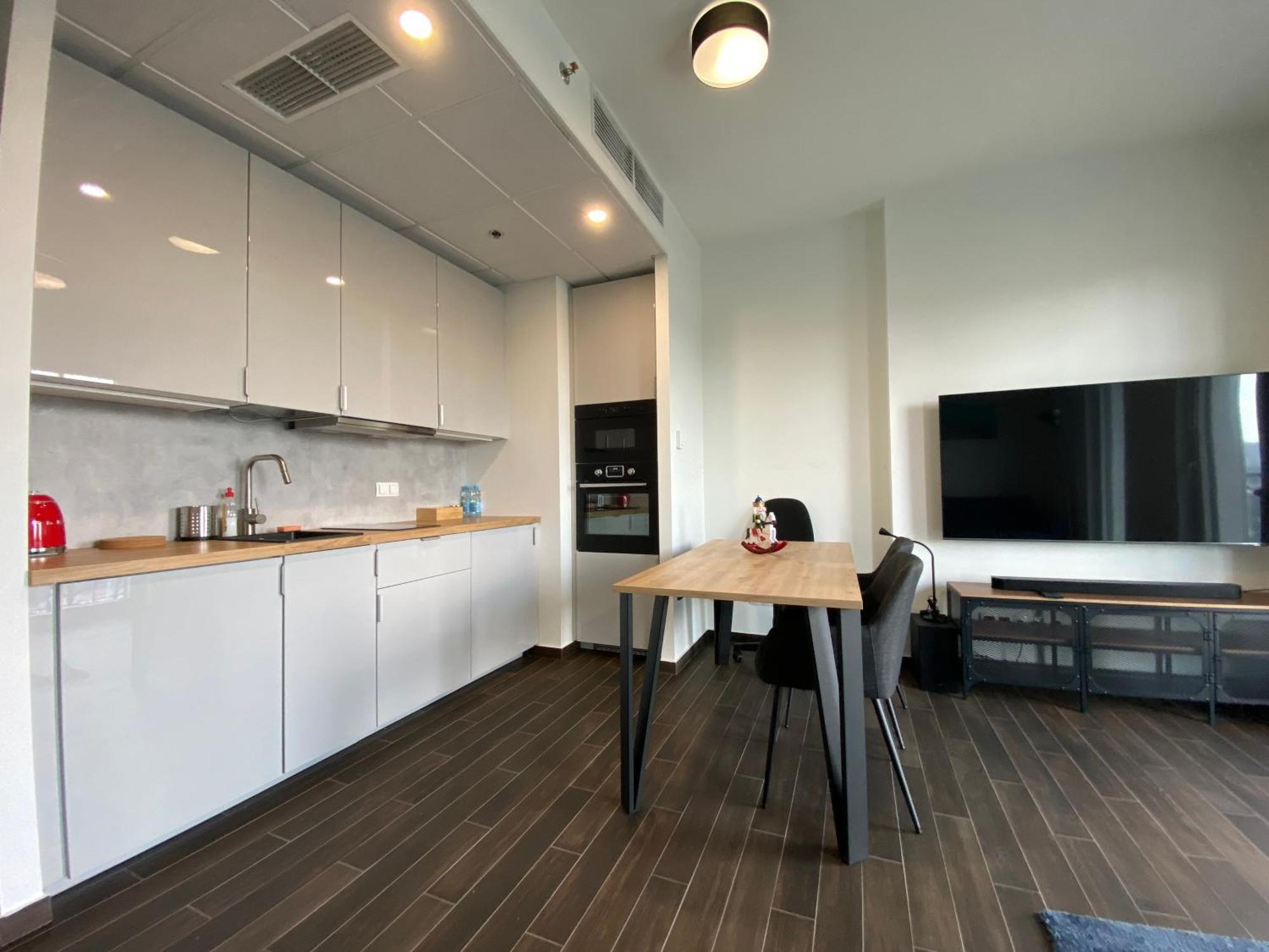Apartamenty Wola Tower ワルシャワ エクステリア 写真