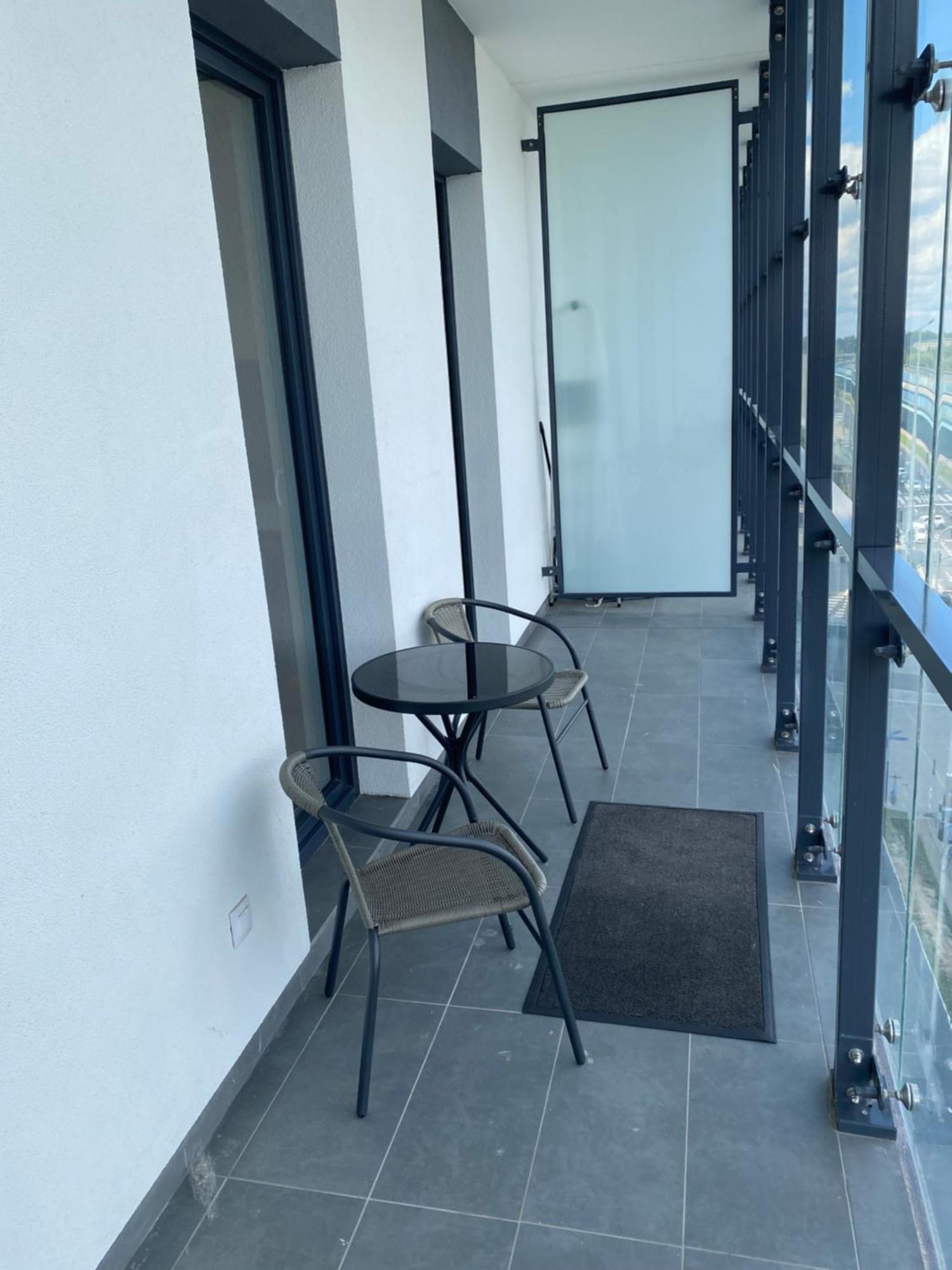 Apartamenty Wola Tower ワルシャワ エクステリア 写真